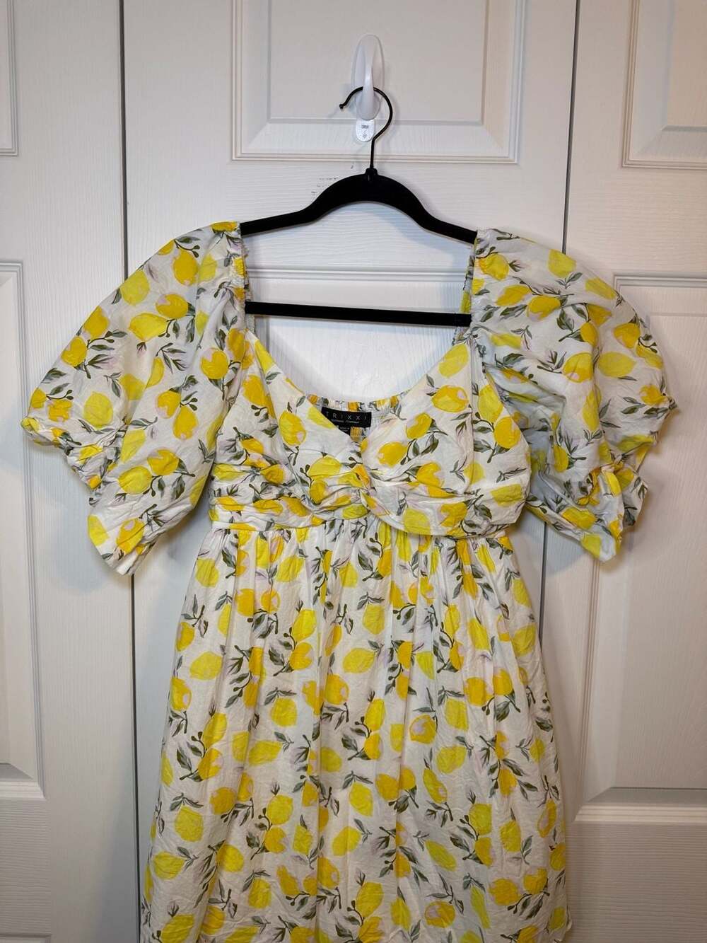 Trixxi Women's Lemon Print Short Sleeve Empire Waist Mini Dress Size L